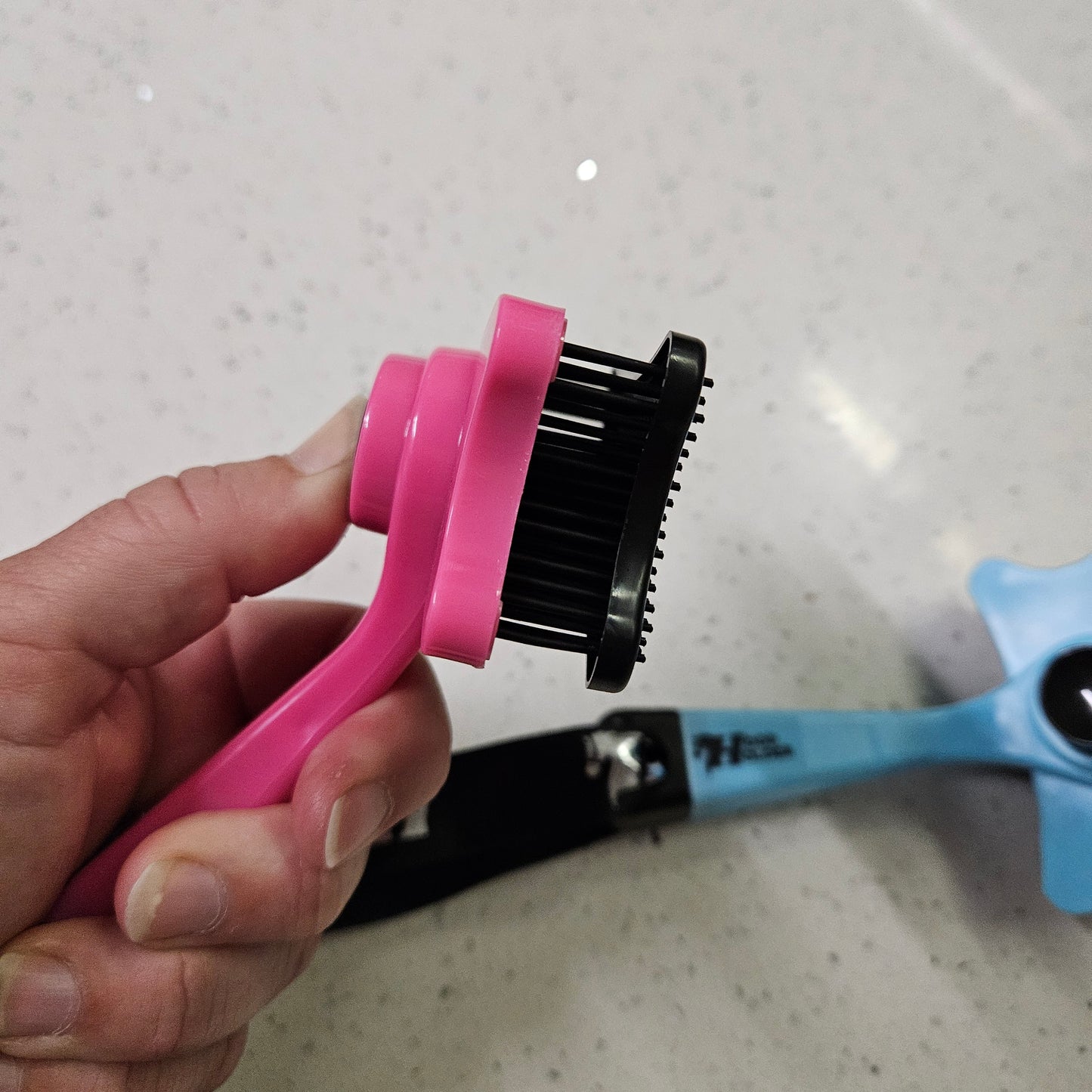 VELCO cleaning brush